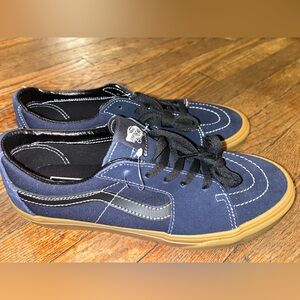 Vans Sk8-Low Shoe Navy Gum - Brand New never worn-no box